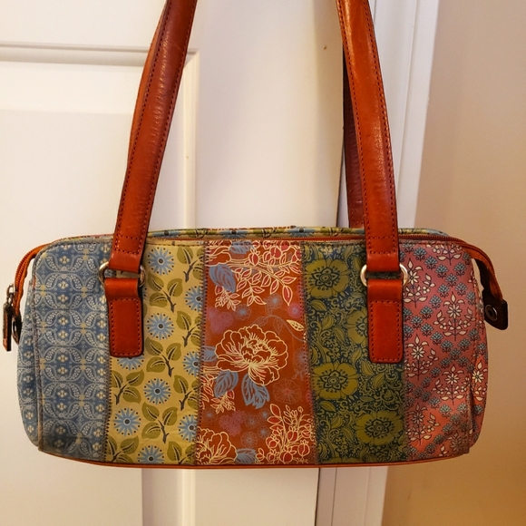 EUC set of Vintage Fossil leather patchwork shoulder bag and wallet - Picture 3 of 16